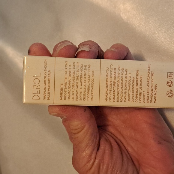 "ELIMINATOR" OF EXTREMELY DRY SKIN - Picture 4 of 5